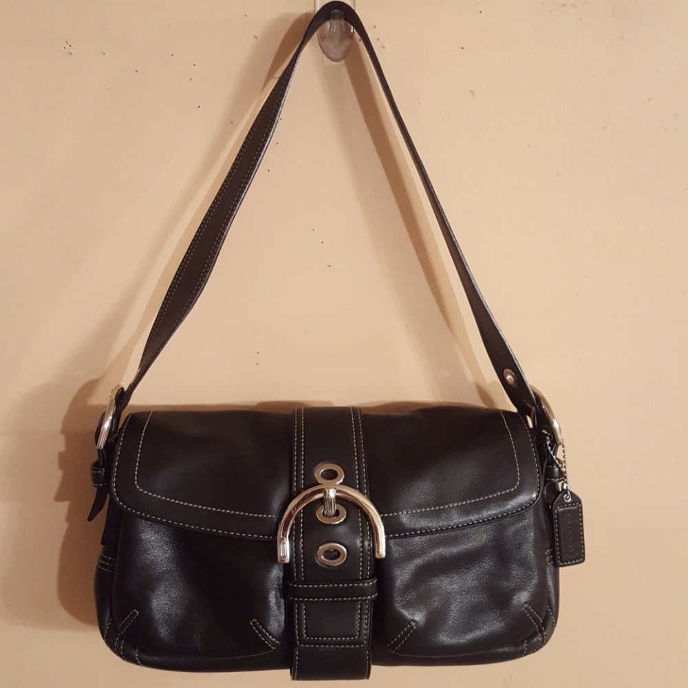 COACH BLACK BUCKLE FLAP SHOULDER HANDBAG